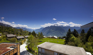 Les Roches International School of Hotel Management, Switzerland